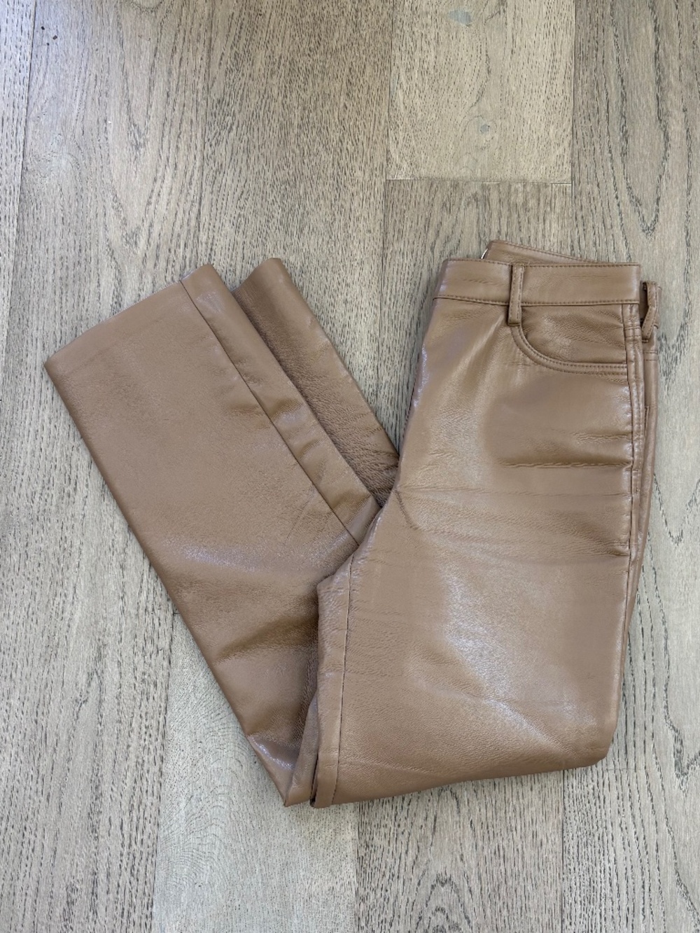 Wilfred Aritzia UnLeather Pant - Picture 4 of 12